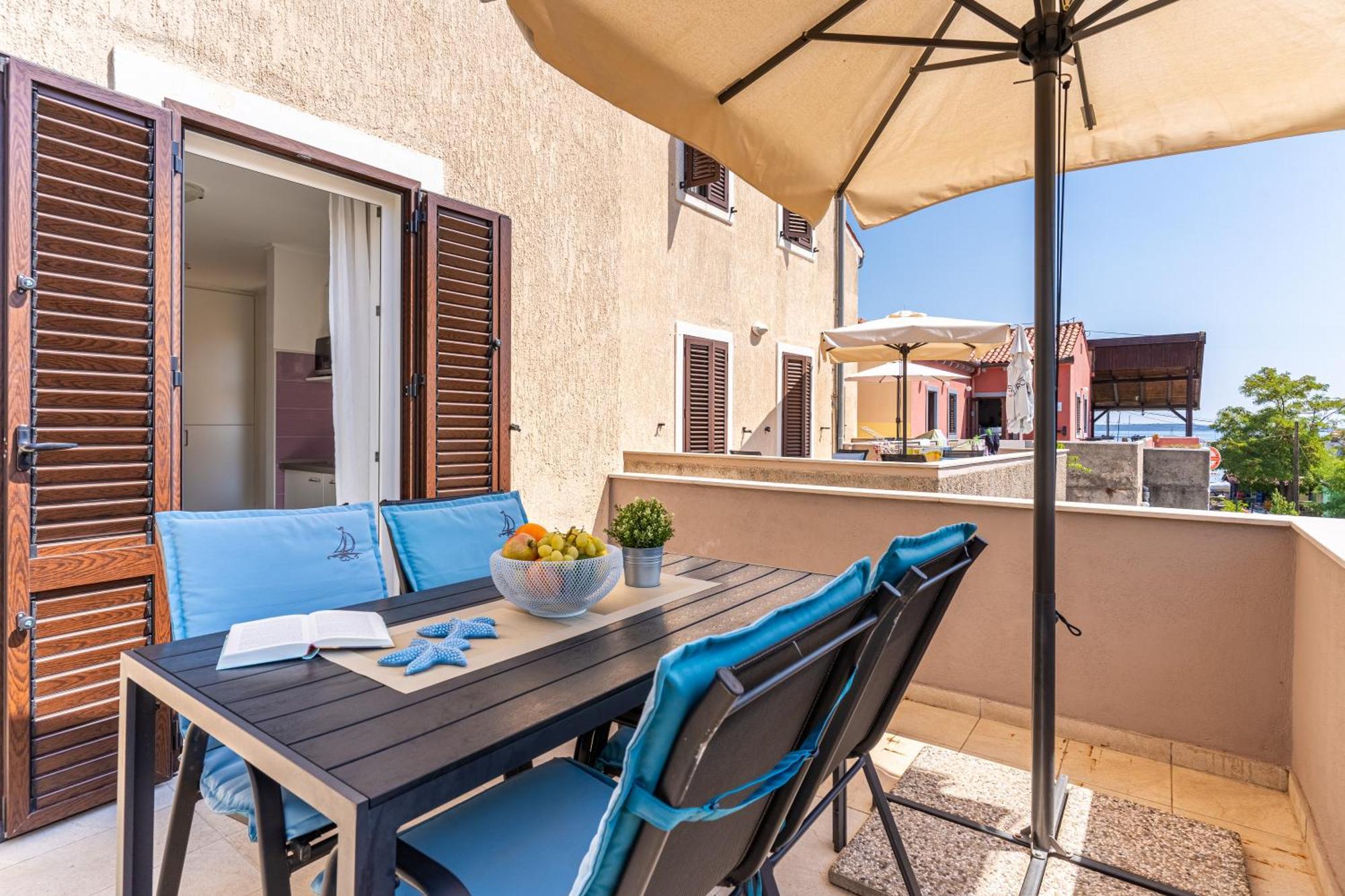 Dolac Apartment